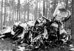 Szczątki zniszczonego samolotu  /fot.: Archiwum / 