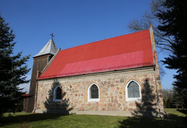 Chwarstnica Kościół parafialny pw Świętej Trójcy