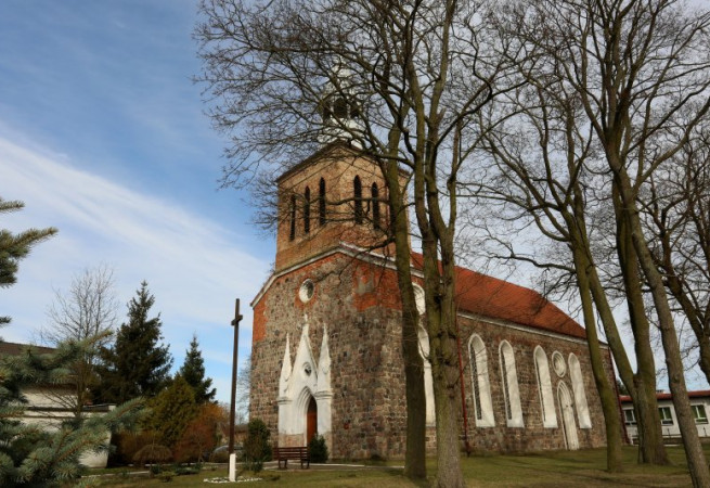 Czelin Kościół parafialny pw NMP Częstochowskiej