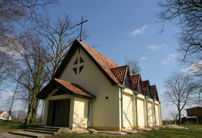 Brzezina Kościół filialny pw Ducha Świętego
