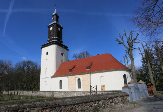 Golenice Kościół parafialny pw MB Królowej Polski