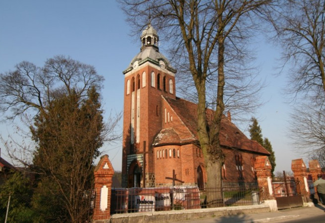 Krzęcin Kościół parafialny pw św. Jana Chrzciciela