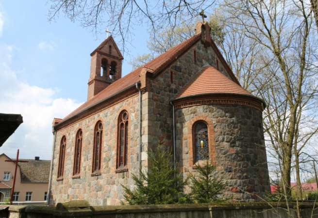 Strzelewo Kościół parafialny pw św. Sylwestra