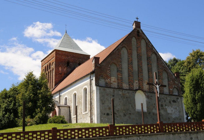 Suliszewo Kościół parafialny pw Świętej Trójcy