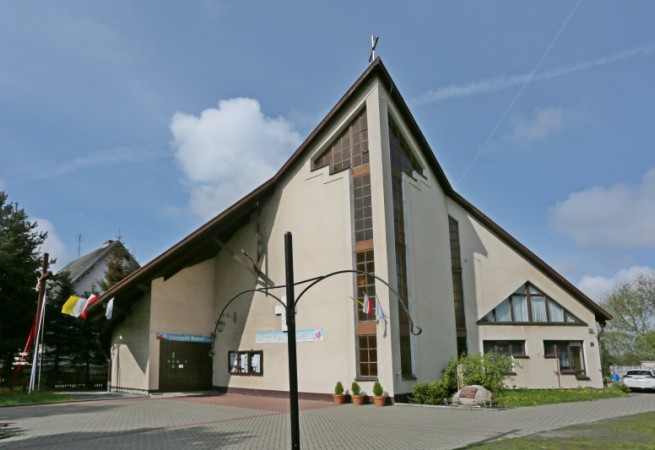  Kościół parafialny 